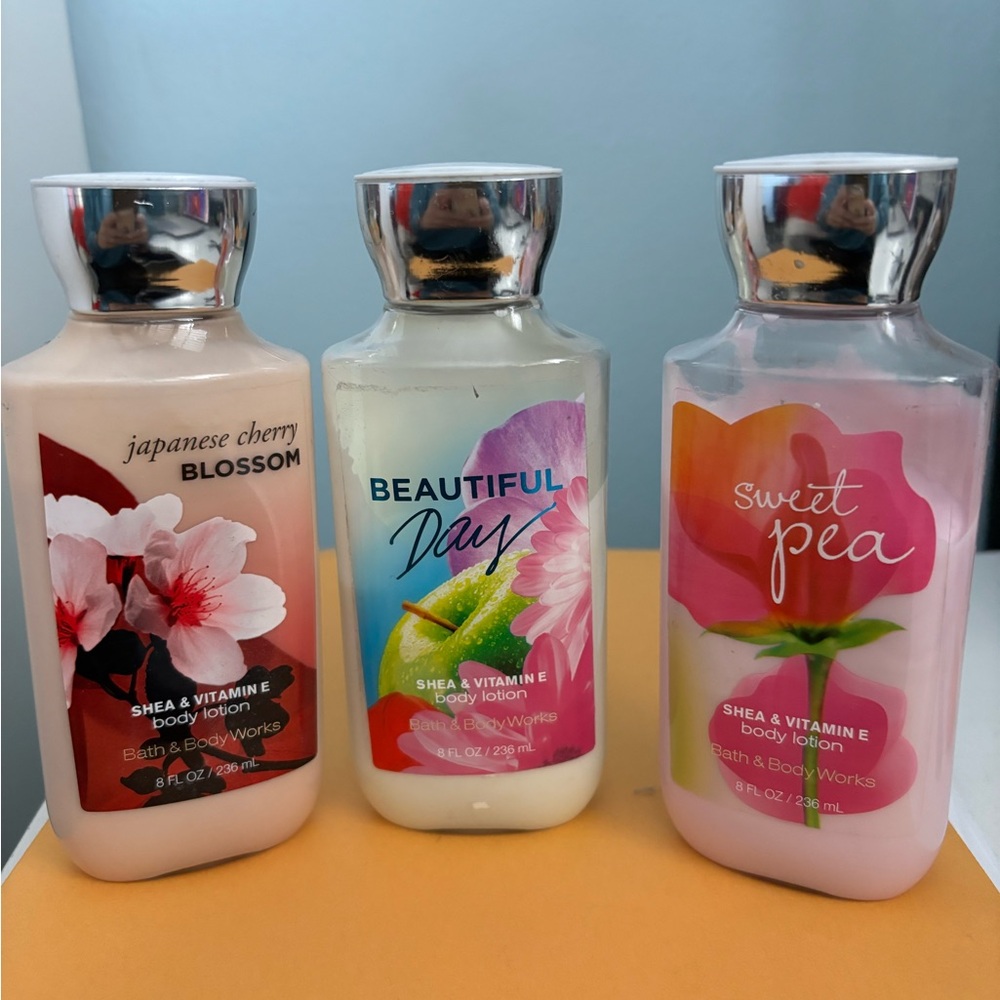 3 pack of 8 oz bath and body works lotion